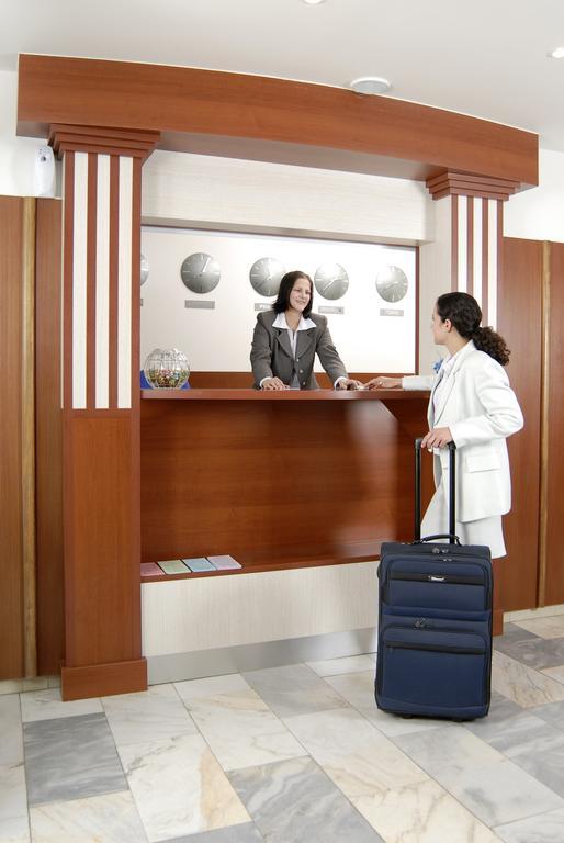 Hotel Radejov Knezdub Екстер'єр фото