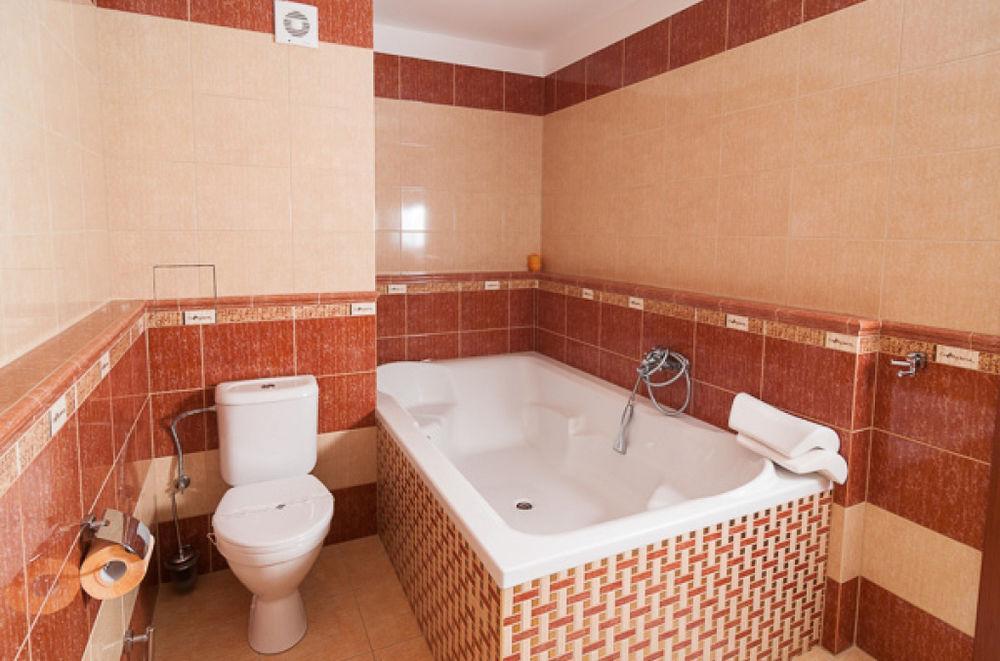 Hotel Radejov Knezdub Екстер'єр фото